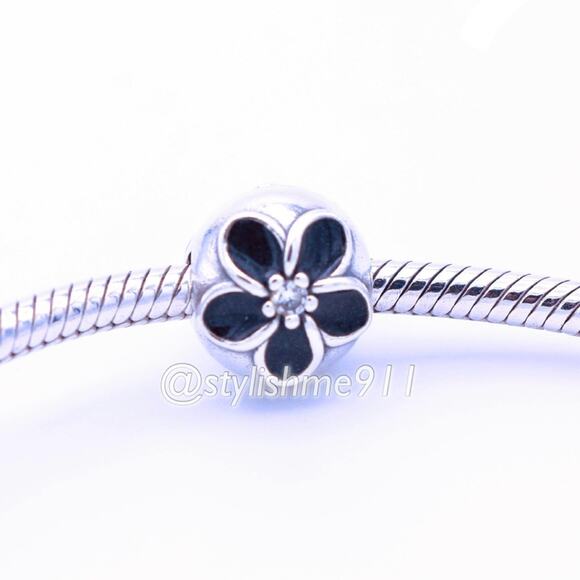 Authentic PANDORA Mystic Floral Clip with Zirconia - Picture 5 of 11
